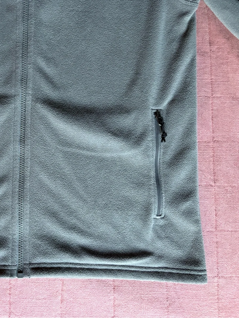 The North Face Glacier Fleece Jacket- Men’s Size Medium- Light Grey